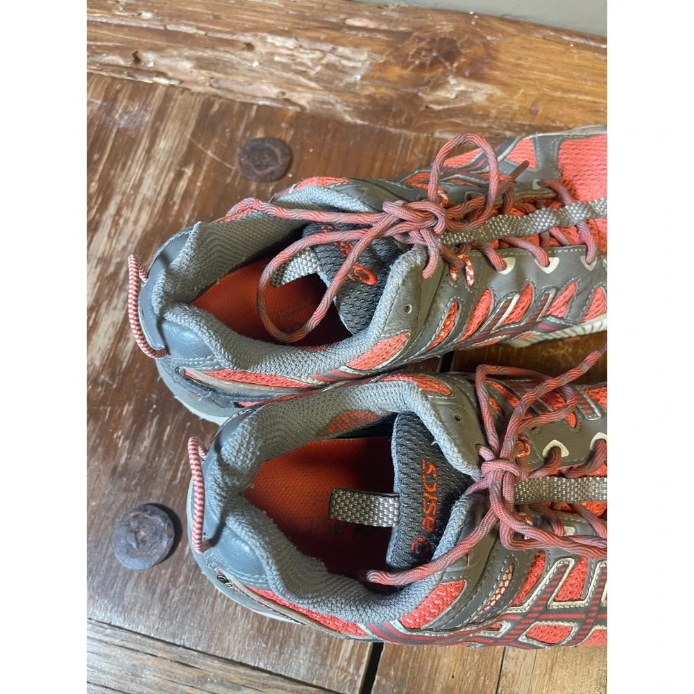Asics Gel Trabuco Trail Running Shoes Gore Tex Womens 9.5 Pink Sneakers Comfort